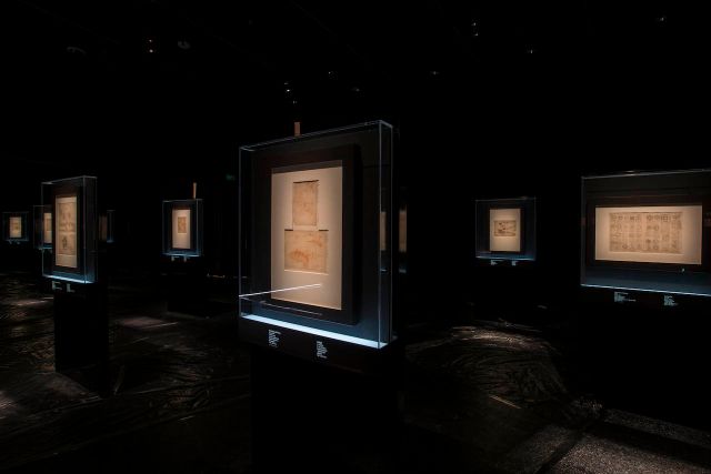 Pages from the Codex Atlanticus — Da Vinci: Shaping the Future